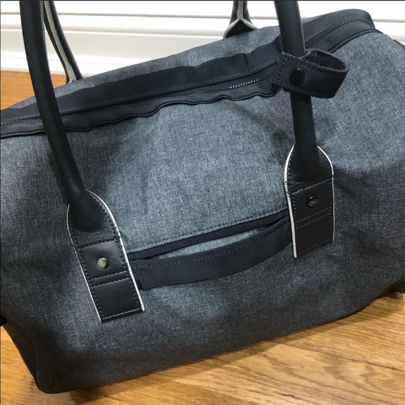 Lululemon bag - Picture 6 of 8